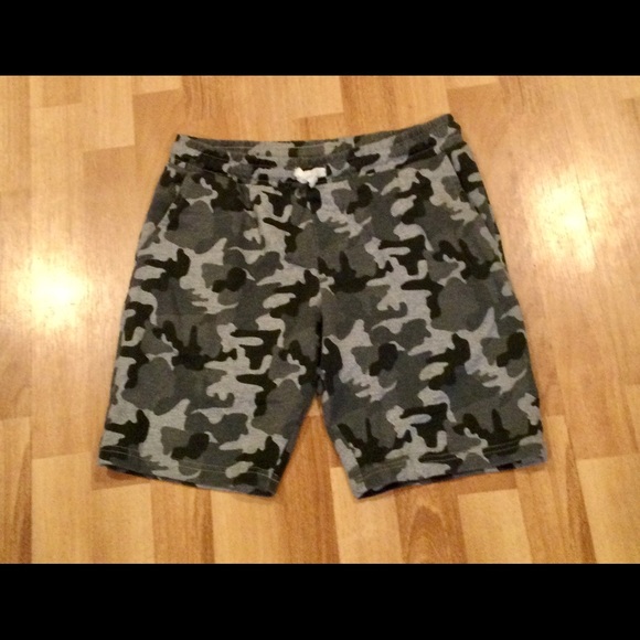 dip Other - Dip Boy’s gray camouflage shorts size L (12-14)